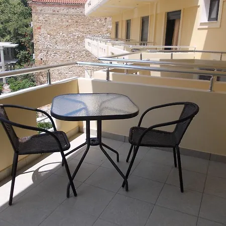 Oneiro Aparthotel 3*