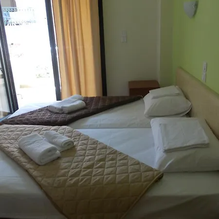 Oneiro Aparthotel 3*
