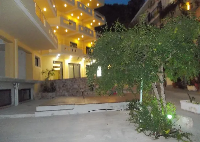 Aparthotel Oneiro 3*